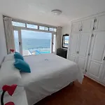Caleton Villa *