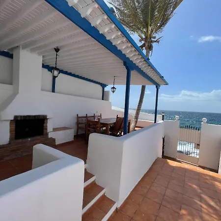 Caleton Villa *